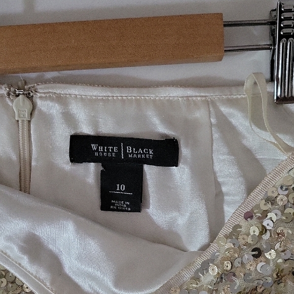 White House Black Market | Gold Sequin Pencil Skirt | Size 10 - Picture 2 of 6